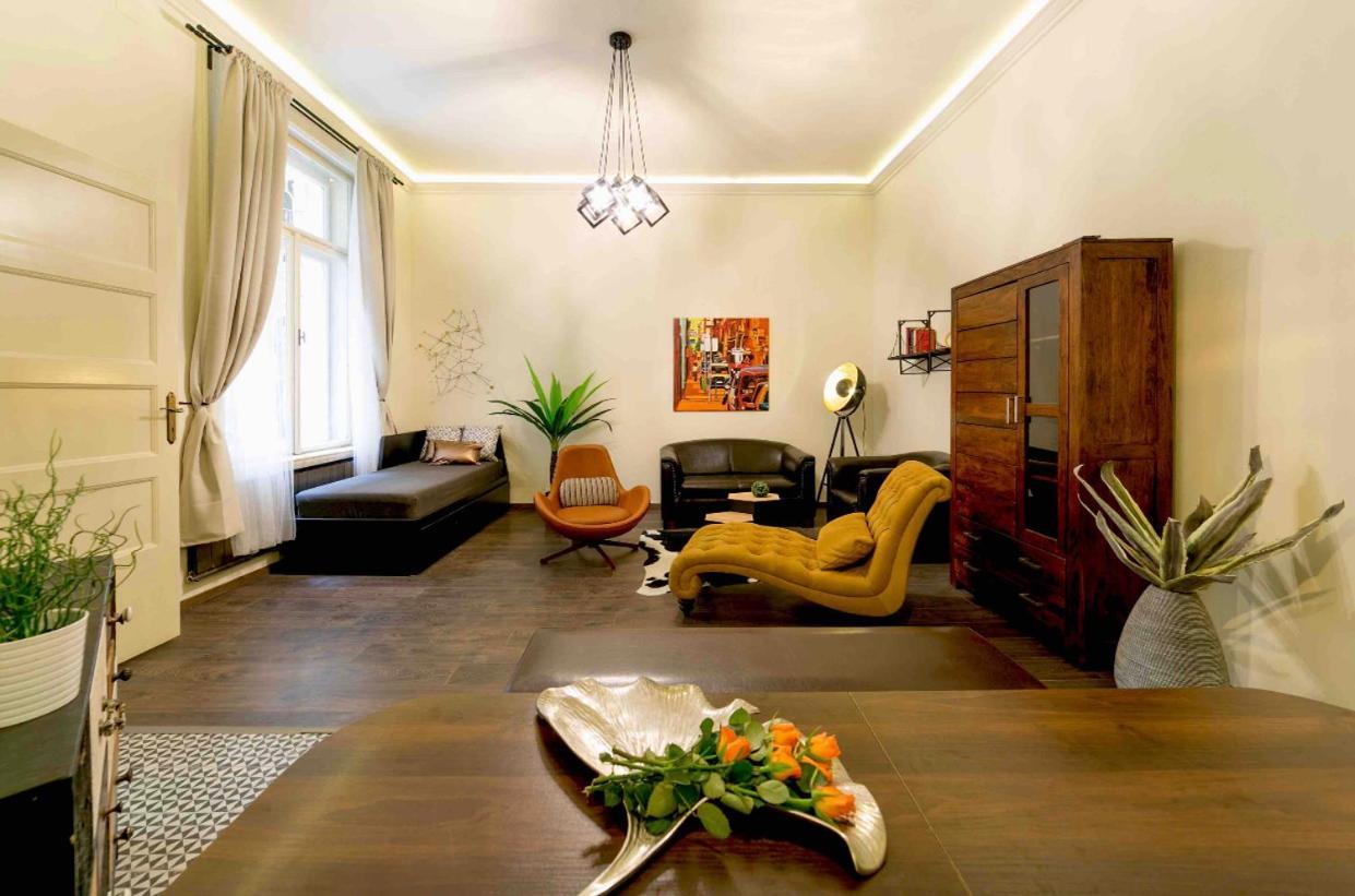 The Best Mondain Apartment Boedapest Buitenkant foto